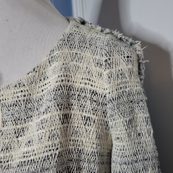 ZARA Tweed Jacket 6 Silver White Snap Front Fraying Zippered Pockets - Picture 2 of 5